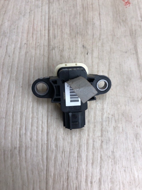 Запчасть датчик удара NISSAN PATHFINDER R52 12-21 2016 R52 3.5 VQ35DD 98836-3JA8A Б/У Датчик удара NISSAN PATHFINDER R52 12-21 2016 R52 3.5 VQ35DD 98836-3JA8A Б/У