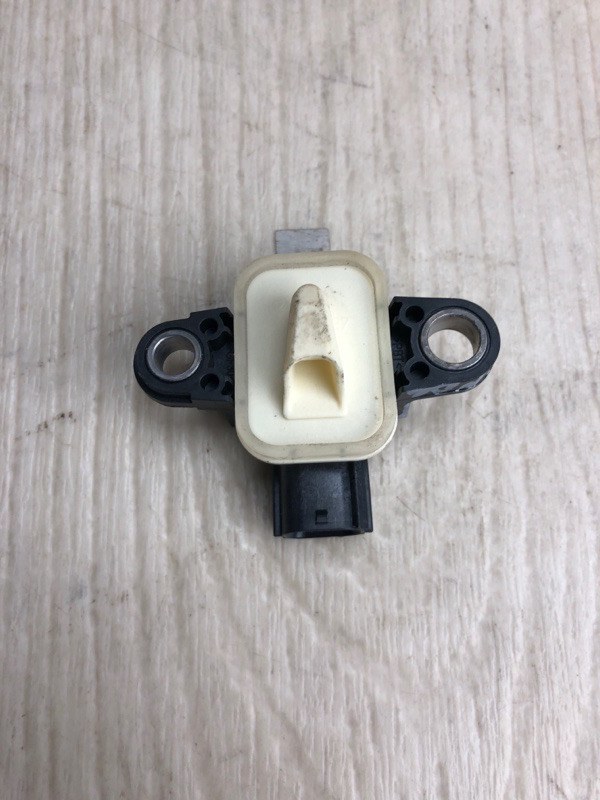 Датчик удара PATHFINDER R52 12-21 2016 R52 3.5 VQ35DD