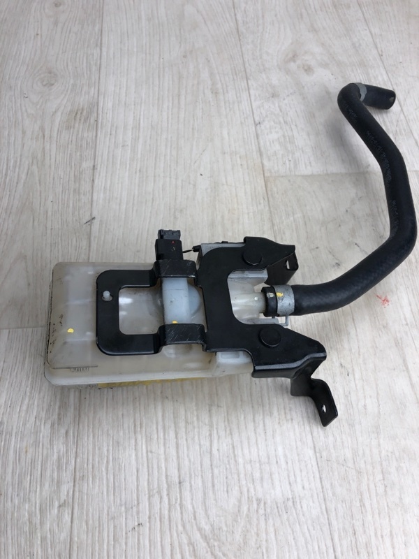 Бачок главного тормозного цилиндра NISSAN PATHFINDER R52 12-21 R52 3.5 VQ35DD