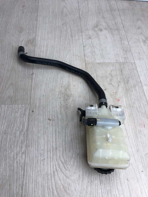 Бачок главного тормозного цилиндра NISSAN PATHFINDER R52 12-21 R52 3.5 VQ35DD