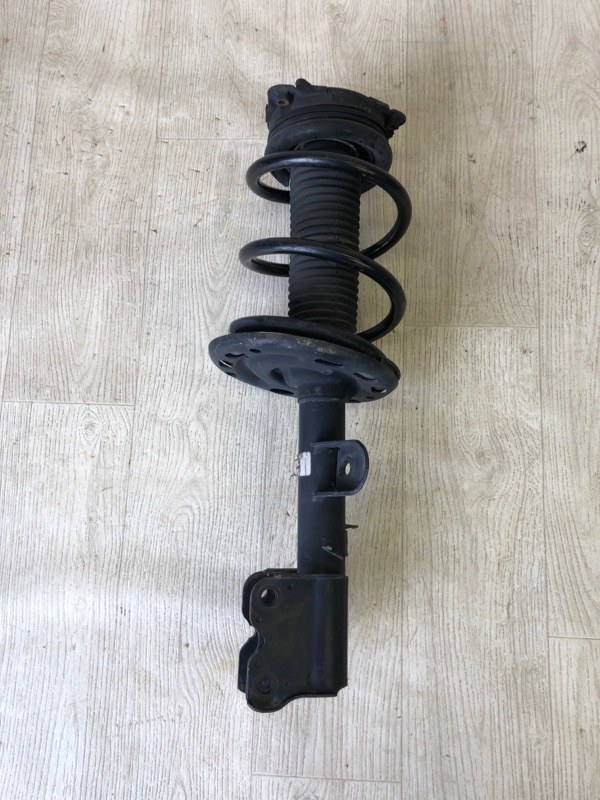 Амортизатор передний левый PATHFINDER R52 12-21 2016 R52 3.5 VQ35DD