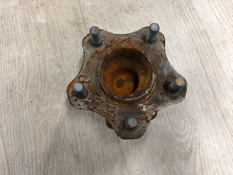 Ступица задняя NISSAN PATHFINDER R52 12-21 2018 R52 3.5 VQ35DD 43202-3JA0C Б/У