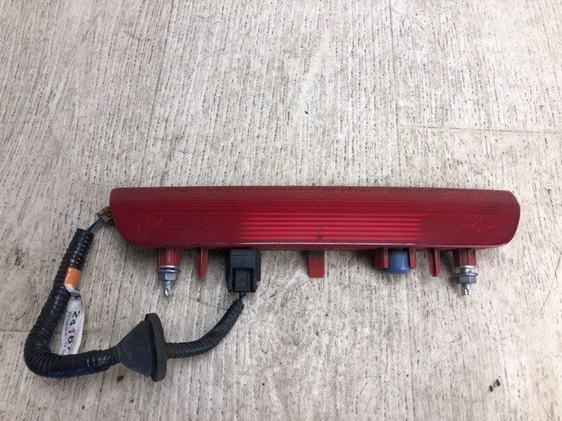 Стоп-сигнал PATHFINDER R52 12-21 2014 R52 3.5 VQ35DE