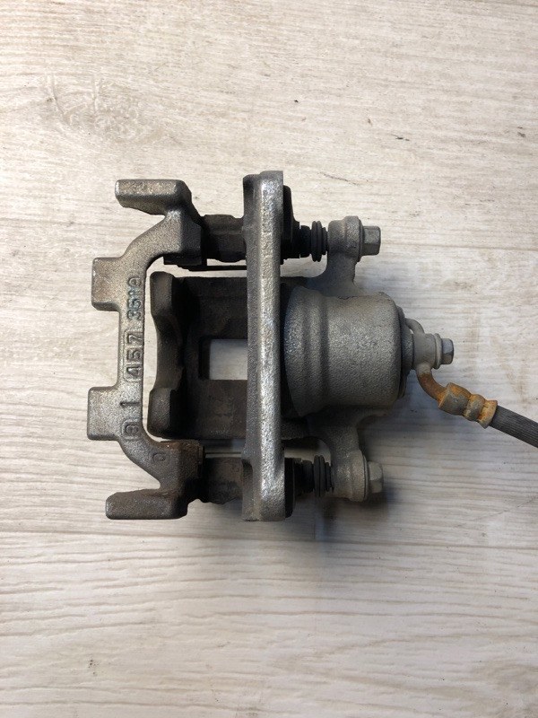 Суппорт тормозной задний левый NISSAN PATHFINDER R52 12-21 R52 3.5 VQ35DE Суппорт тормозной задний левый NISSAN PATHFINDER R52 12-21 R52 3.5 VQ35DE