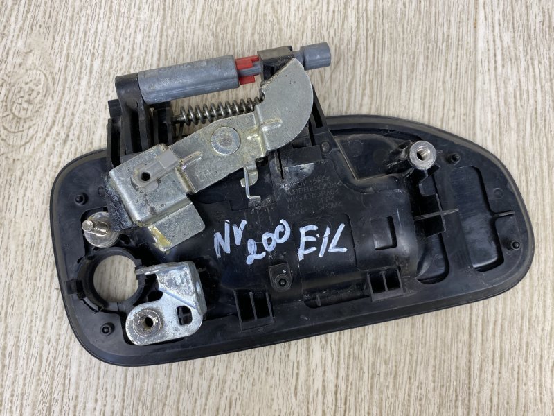 Ручка двери наружная передняя левая NV200 USA 13- 2015 M20XUS 2.0 MR20DE