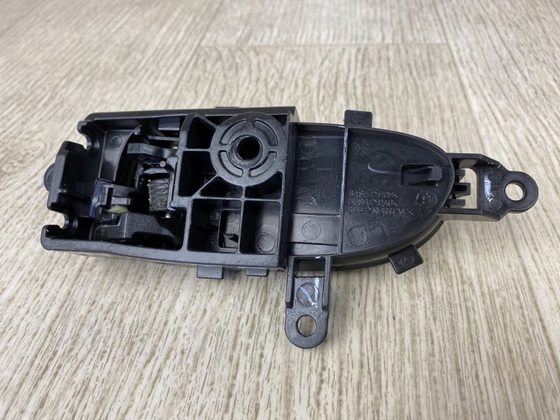 Ручка двери внутренняя передняя правая NV200 USA 13- 2015 M20XUS 2.0 MR20DE