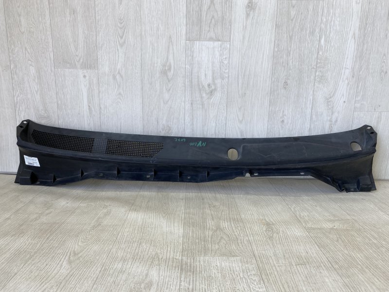 Пластик под лобовое стекло / Жабо NISSAN NV200 USA 13- 2015 M20XUS 2.0 MR20DE 66862-3LM0A Б/У