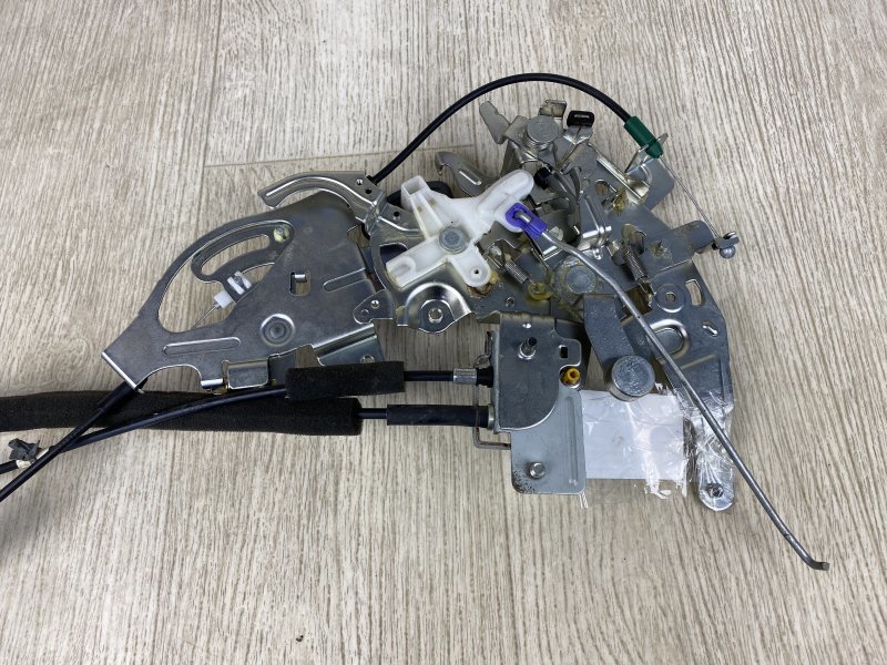 Механизм замка двери сдвижной правый NISSAN NV200 USA 13- M20XUS 2.0 MR20DE