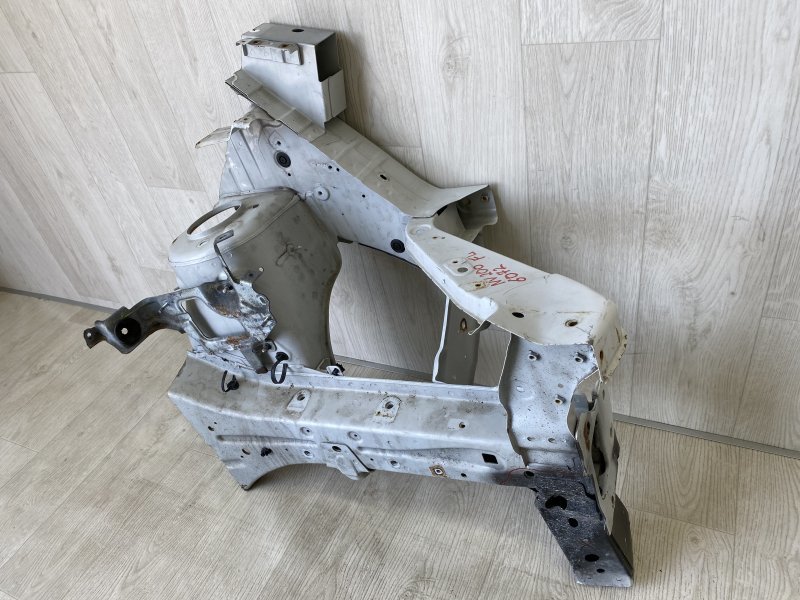 Лонжерон передний левый NISSAN NV200 USA 13- M20XUS 2.0 MR20DE