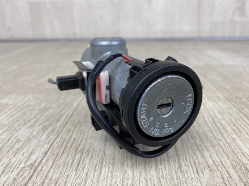 Замок зажигания NISSAN NV200 USA 13- 2015 M20XUS 2.0 MR20DE D8700-3LM0A Б/У