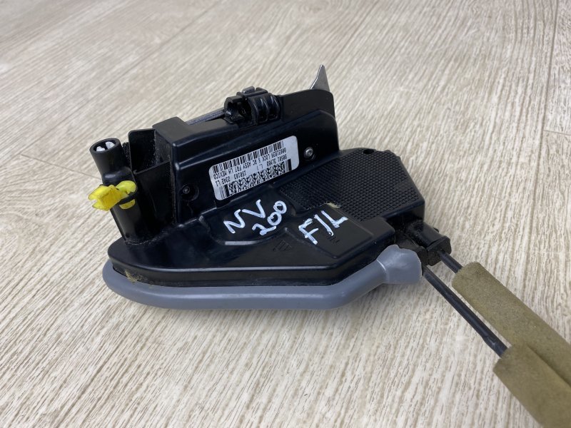 Замок двери передний левый NISSAN NV200 USA 13- M20XUS 2.0 MR20DE