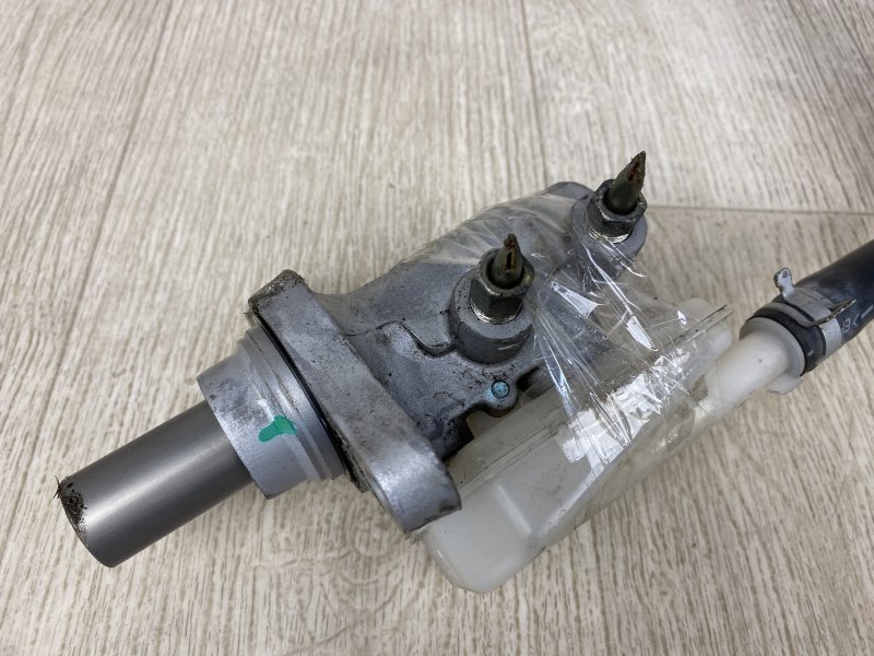 Главный тормозной цилиндр NISSAN NV200 USA 13- M20XUS 2.0 MR20DE