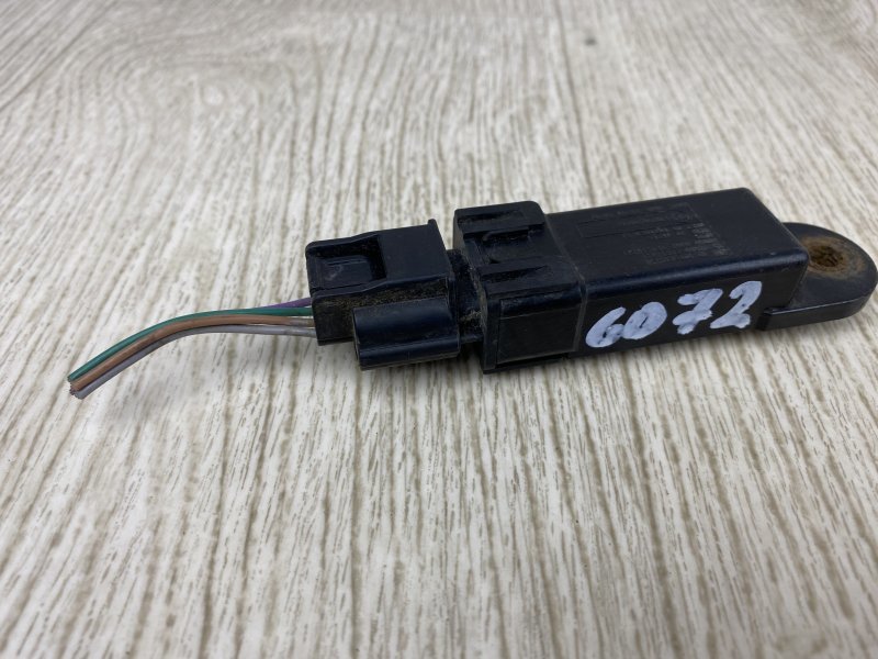 Антенна NV200 USA 13- 2015 M20XUS 2.0 MR20DE