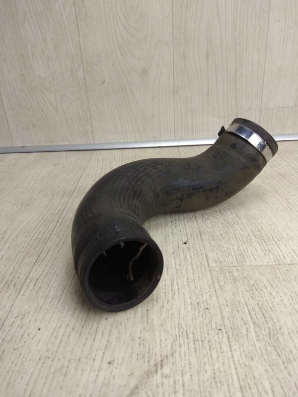 Патрубок интеркулера NISSAN JUKE 10-19 F15 1.6 MR16DDT