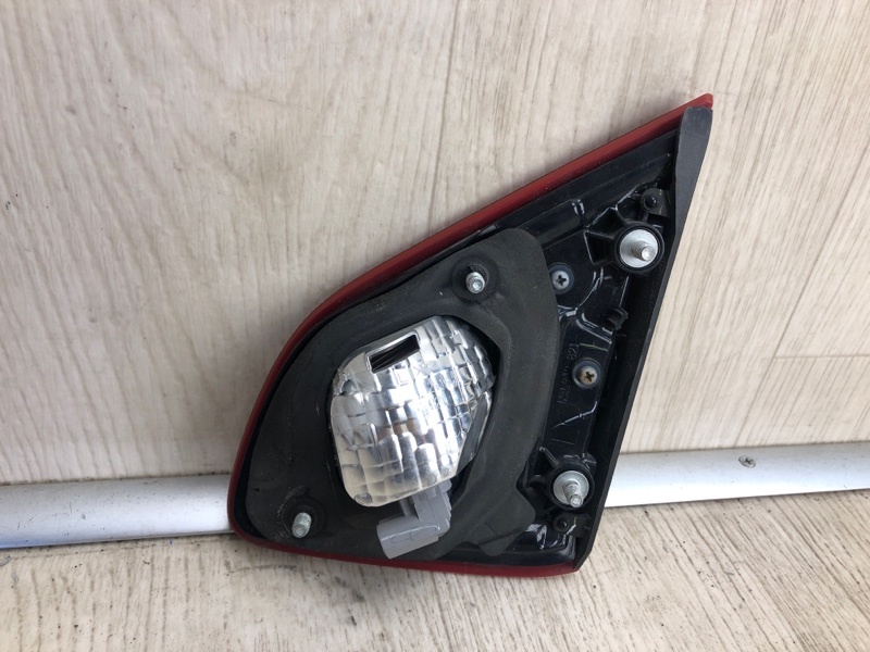 Фонарь внутренний задний левый ALTIMA L33 12-18 2015 L33 2.5 QR25DE