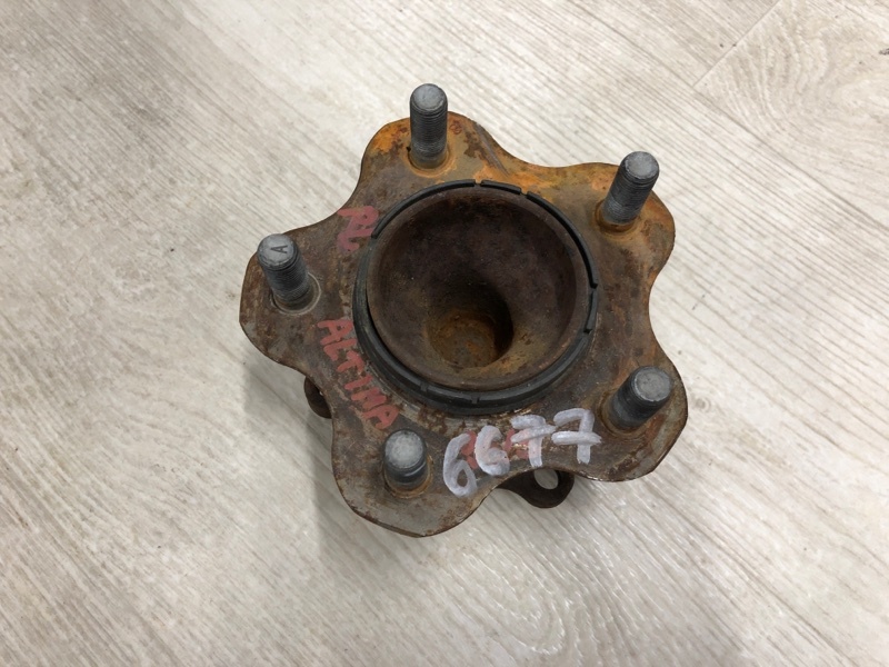 Ступица задняя NISSAN ALTIMA L33 12-18 2015 L33 2.5 QR25DE 43202-3JA1A Б/У