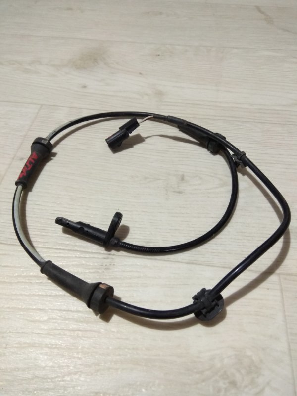 Датчик ABS задний правый NISSAN ALTIMA L33 12-18 2015 L33 2.5 QR25DE 47900-3TA2A Б/У