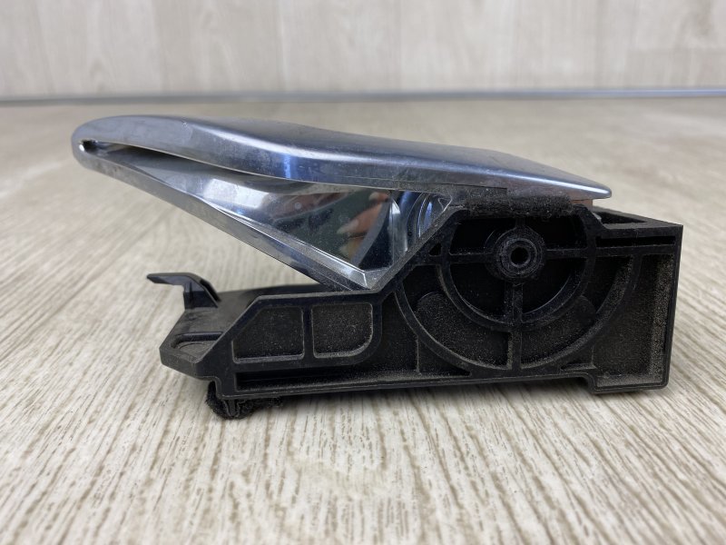 Ручка двери внутренняя правая 6 GJ 12- 2015 GJ 2.5 PYY1 Ручка двери внутренняя правая 6 GJ 12- 2015 GJ 2.5 PYY1