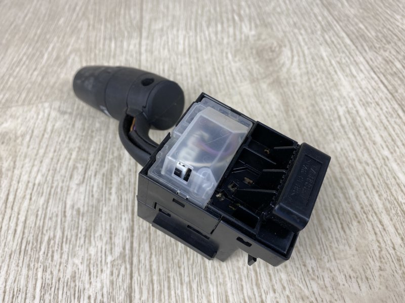 Подрулевой переключатель правый 6 GJ 12- 2015 GJ 2.5 PYY1 Подрулевой переключатель правый 6 GJ 12- 2015 GJ 2.5 PYY1