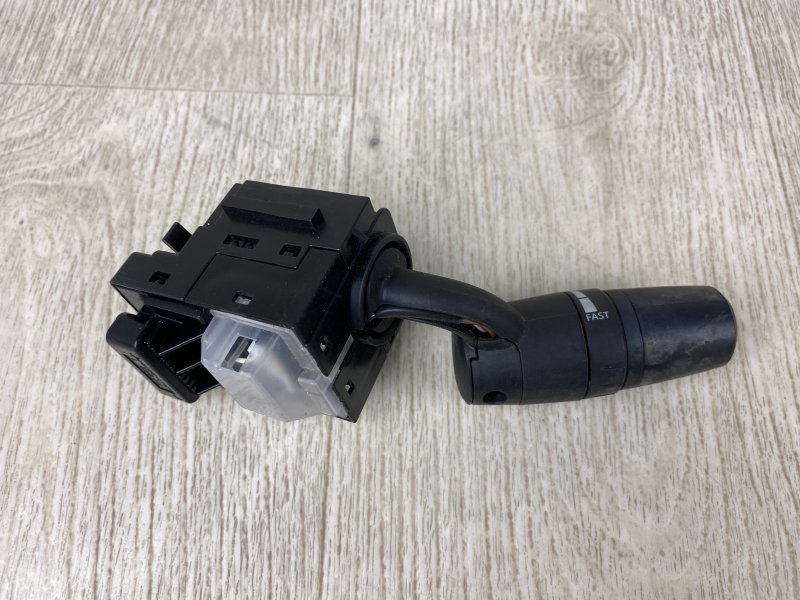 Подрулевой переключатель правый 6 GJ 12- 2015 GJ 2.5 PYY1 Подрулевой переключатель правый 6 GJ 12- 2015 GJ 2.5 PYY1