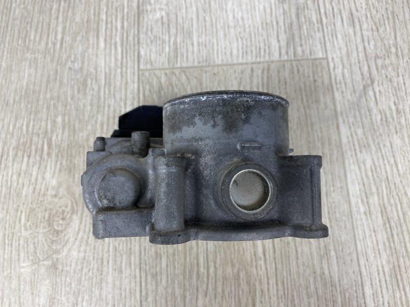 Дроссельная заслонка 6 GJ 12- 2015 GJ 2.5 PYY1