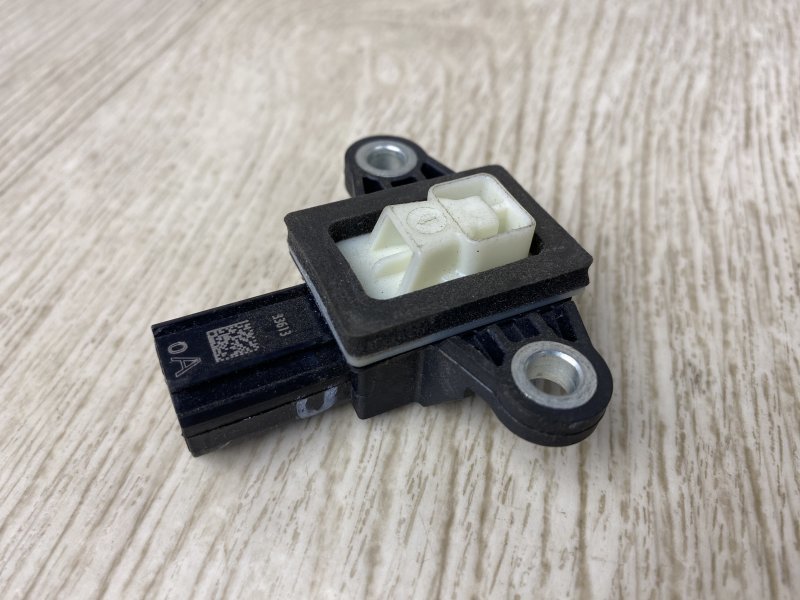 Датчик удара 6 GJ 12- 2015 GJ 2.5 PYY1 Датчик удара 6 GJ 12- 2015 GJ 2.5 PYY1