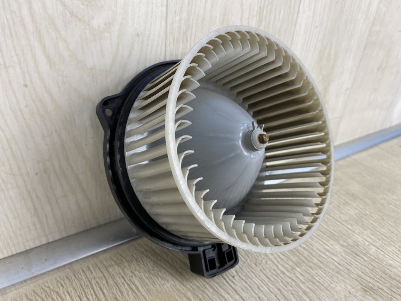 Моторчик печки 6 GJ 12- 2016 GJ 2.5 PYVPS