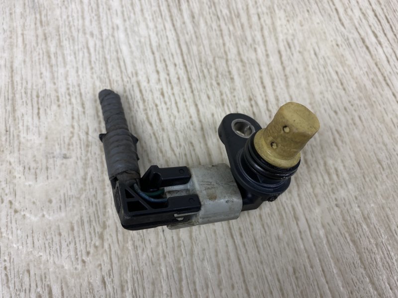 Датчик положения коленвала MAZDA 6 GJ 12- 2016 GJ 2.5 PYVPS PE01-18-221 Б/У