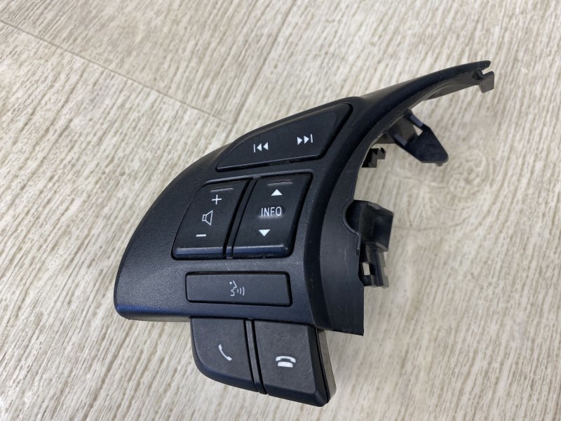 Кнопки на руль MAZDA 6 GJ 12- GJ 2.5 PYVPS Кнопки на руль MAZDA 6 GJ 12- GJ 2.5 PYVPS