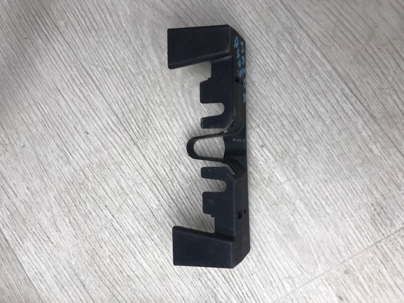 Запчасть накладка передней панели верх MAZDA 3 BM 13-19 2017 BM 2.0 PE-VPS BJS7-56-627 Б/У Накладка передней панели верх MAZDA 3 BM 13-19 2017 BM 2.0 PE-VPS BJS7-56-627 Б/У