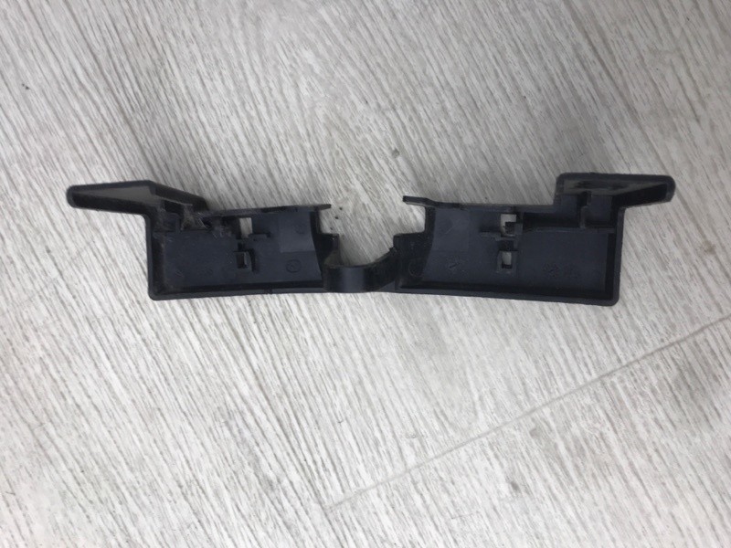 Накладка передней панели верх MAZDA 3 BM 13-19 BM 2.0 PE-VPS Накладка передней панели верх MAZDA 3 BM 13-19 BM 2.0 PE-VPS