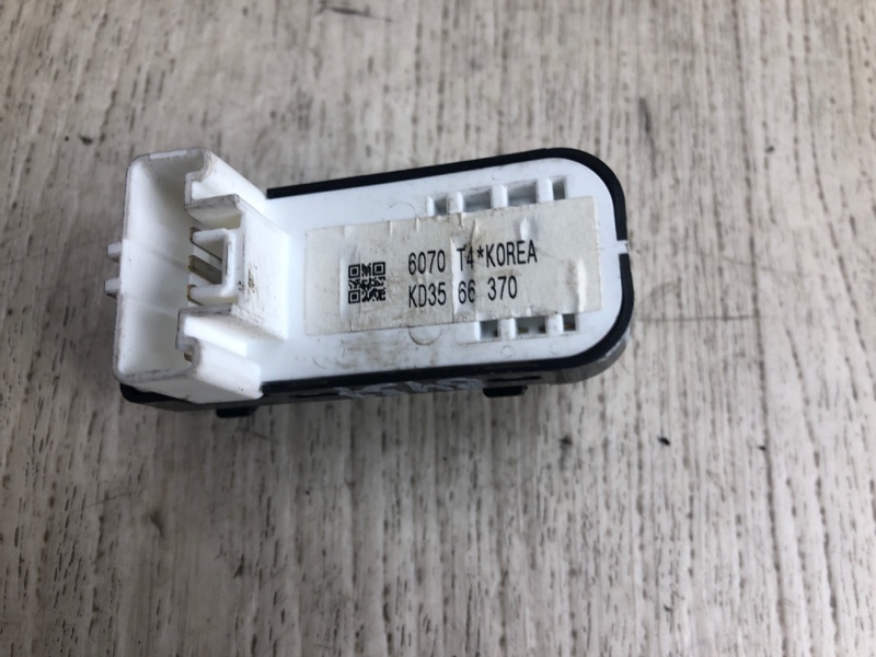 Кнопка стеклоподъемника MAZDA 3 BM 13-19 BM 2.0 PE-VPS Кнопка стеклоподъемника MAZDA 3 BM 13-19 BM 2.0 PE-VPS