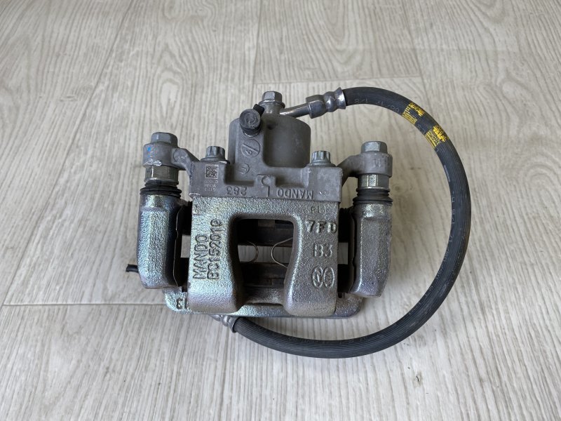 Запчасть суппорт тормозной задний левый KIA SPORTAGE QL 15-21 2017 QL 2.4 G4KJ 58210-D3000 Б/У Суппорт тормозной задний левый KIA SPORTAGE QL 15-21 2017 QL 2.4 G4KJ 58210-D3000 Б/У