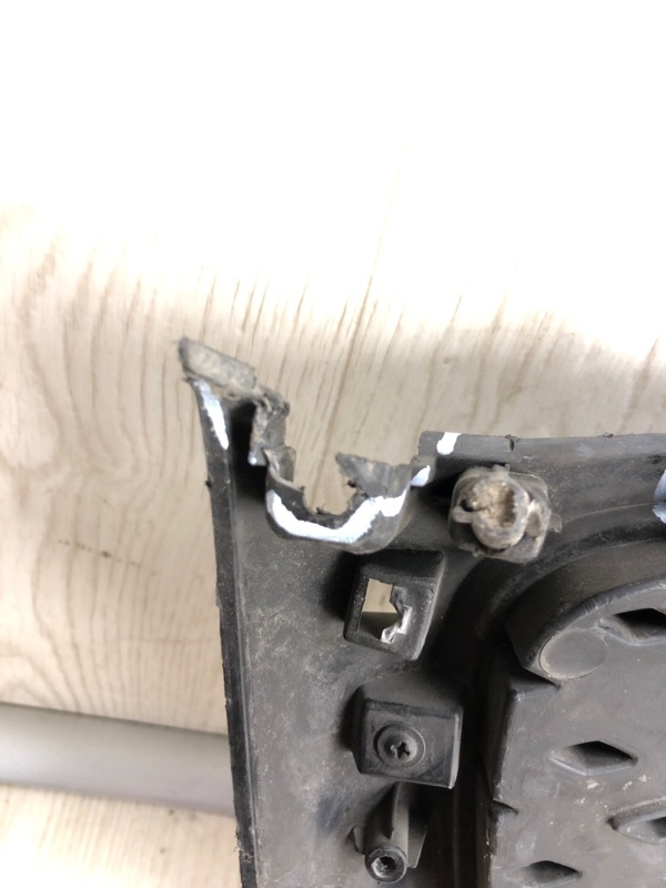 Решетка радиатора SORENTO UM 14- 2015 UM 2.4 G4KJ