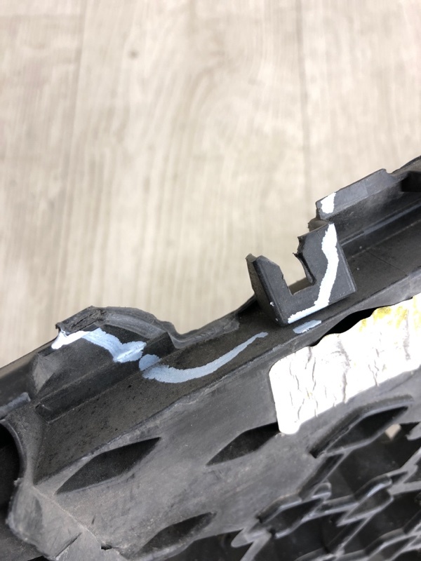 Решетка радиатора SORENTO UM 14- 2015 UM 2.4 G4KJ