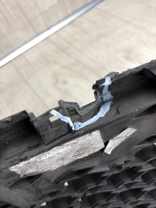 Решетка радиатора SORENTO UM 14- 2015 UM 2.4 G4KJ