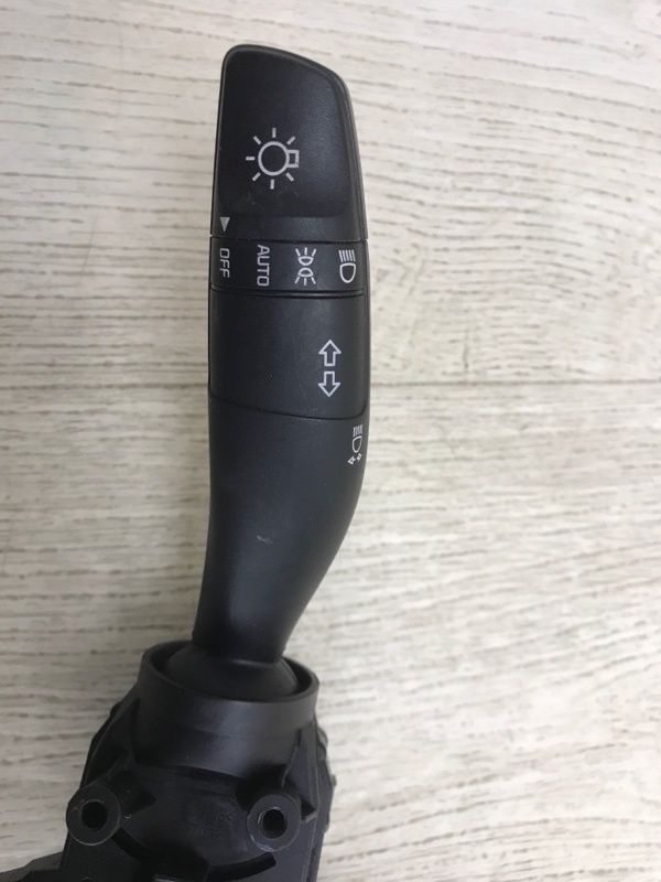 Подрулевой переключатель KIA SORENTO UM 14- UM 2.4 G4KJ