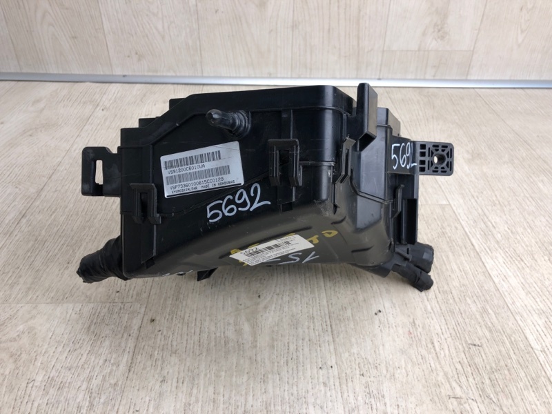 Блок предохранителей моторный отсек SORENTO UM 14- 2015 UM 2.4 G4KJ Блок предохранителей моторный отсек SORENTO UM 14- 2015 UM 2.4 G4KJ