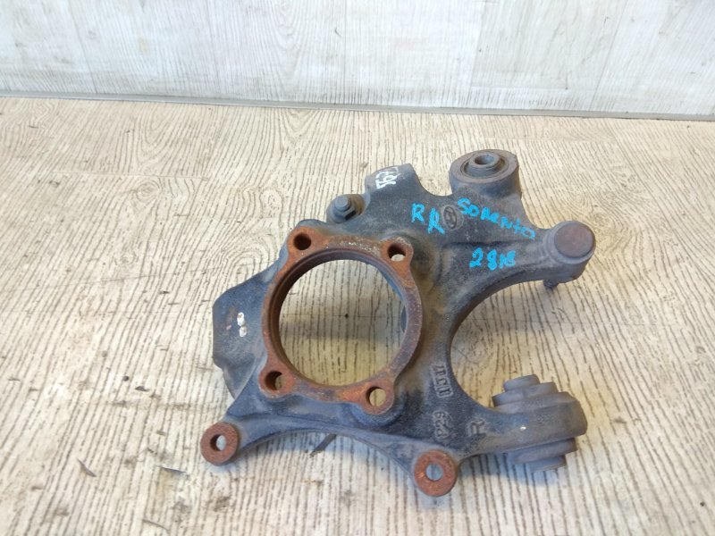 Цапфа задняя правая KIA SORENTO XM 09-14 2012 XM 2.4 G4KJ 52720-2P000 Б/У