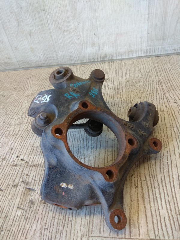 Цапфа задняя правая KIA SORENTO XM 09-14 XM 2.4 G4KJ