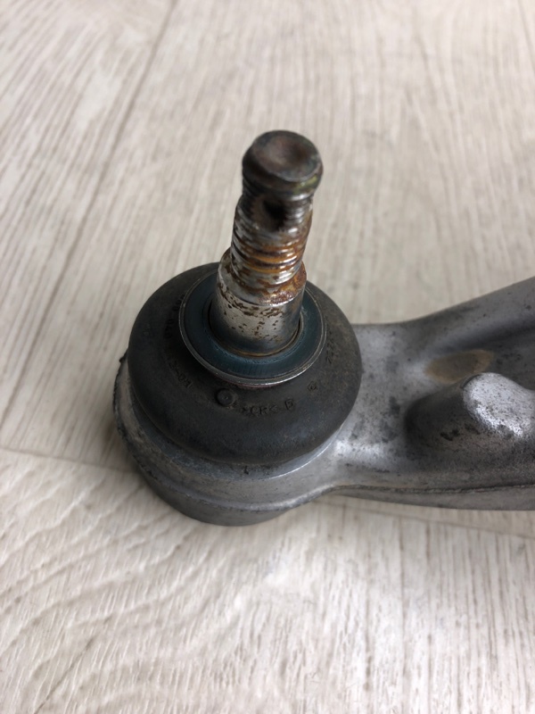 Рычаг задней подвески поперечный верхний правый KIA SORENTO XM 09-14 XM 2.4 G4KJ