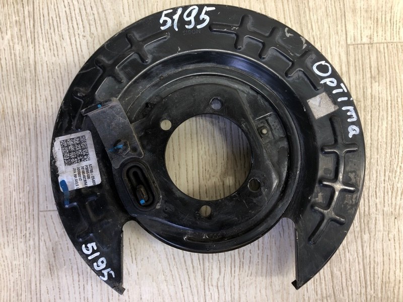 Тормозной механизм левый KIA OPTIMA JF 15-20 2018 JF 2.4 G4KJ 58250-C1100 Б/У