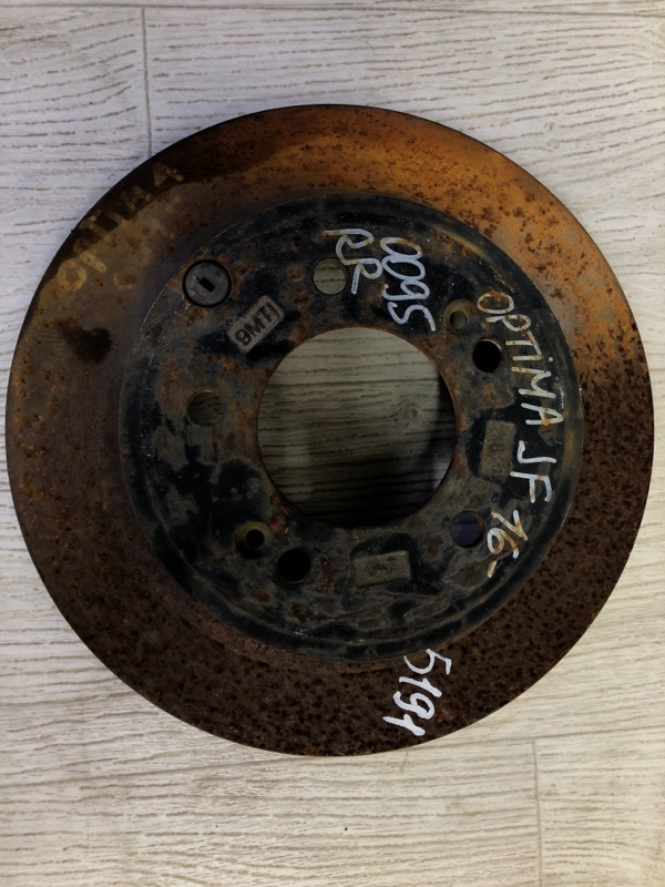 Запчасть тормозной диск задний KIA OPTIMA JF 15-20 2018 JF 2.4 G4KJ 58411-3Q000 Б/У Тормозной диск задний KIA OPTIMA JF 15-20 2018 JF 2.4 G4KJ 58411-3Q000 Б/У