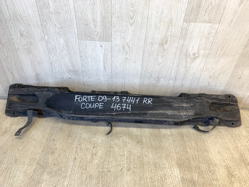 Усилитель заднего бампера KIA FORTE/CERATO TD 08-13 2009 TD 2.0 G4KD 86630-1M300 Б/У