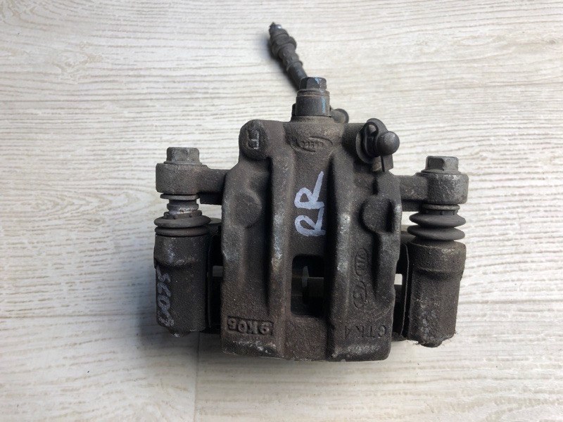 Суппорт тормозной задний правый KIA FORTE/CERATO TD 08-13 2009 TD 2.0 G4KD 58311-1MA40 Б/У