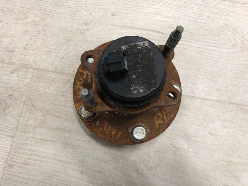 Ступица задняя KIA FORTE/CERATO TD 08-13 2009 TD 2.0 G4KD 52730-1M000 Б/У