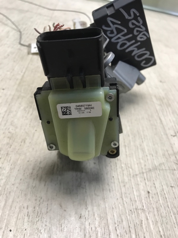 Замок зажигания COMPASS 06-16 2014 MK49 2.0 ECN Замок зажигания COMPASS 06-16 2014 MK49 2.0 ECN