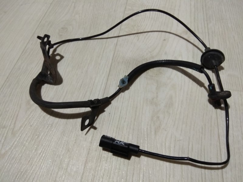 Запчасть датчик abs задний правый JEEP COMPASS 06-16 2014 MK49 2.0 ECN 5105062AC Б/У Датчик ABS задний правый JEEP COMPASS 06-16 2014 MK49 2.0 ECN 5105062AC Б/У