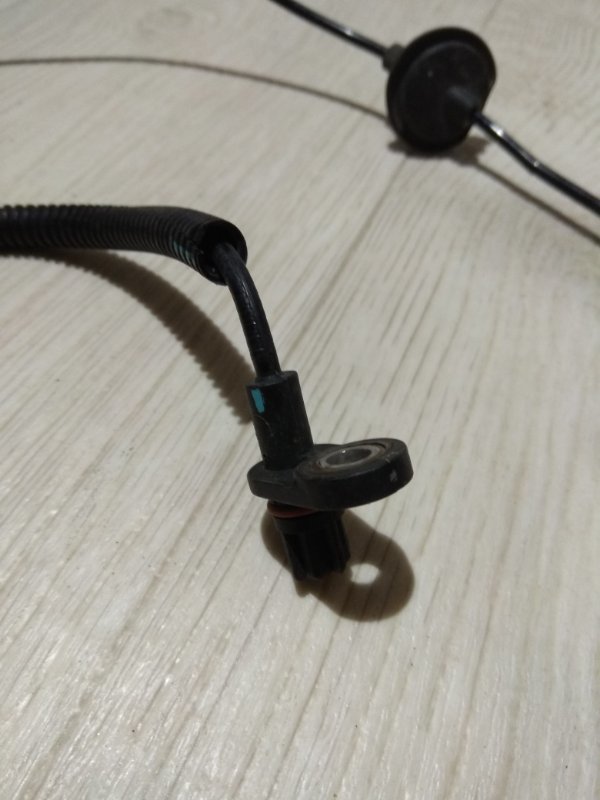 Датчик ABS задний правый COMPASS 06-16 2014 MK49 2.0 ECN Датчик ABS задний правый COMPASS 06-16 2014 MK49 2.0 ECN