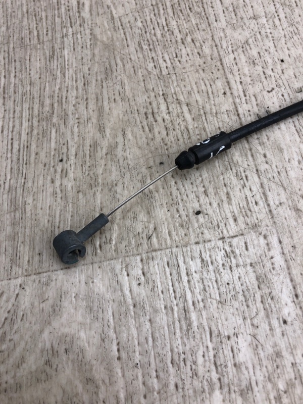 Трос замка капота SONATA YF 10-14 2012 YF 2.4 G4KK Трос замка капота SONATA YF 10-14 2012 YF 2.4 G4KK